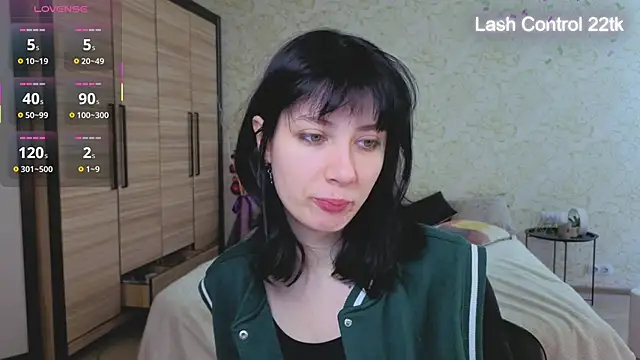 Snapshot of JulisSweet chatting on May 2026 06:40:01 AM JulisSweet online show from May 2026 06:40:01 AM