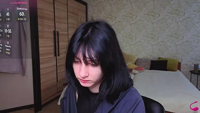 Snapshot of JulisSweet chatting on October 2025 07:49:02 AM JulisSweet online show from October 2025 07:49:02 AM