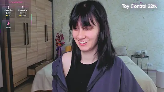 Snapshot of JulisSweet chatting on May 2026 07:07:01 AM JulisSweet online show from May 2026 07:07:01 AM
