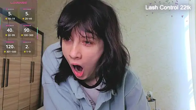 JulisSweet online show from April 2026 07:26:02 AM