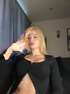 Vladamais online show from November 2025 10:19:02 AM