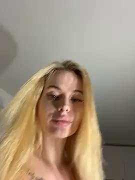 Vladamais online show from February 2026 08:30:01 PM