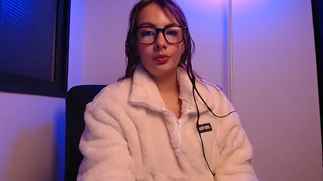 Snapshot of lalawhitte chatting on April 2026 09:57:01 AM lalawhitte online show from April 2026 09:57:01 AM