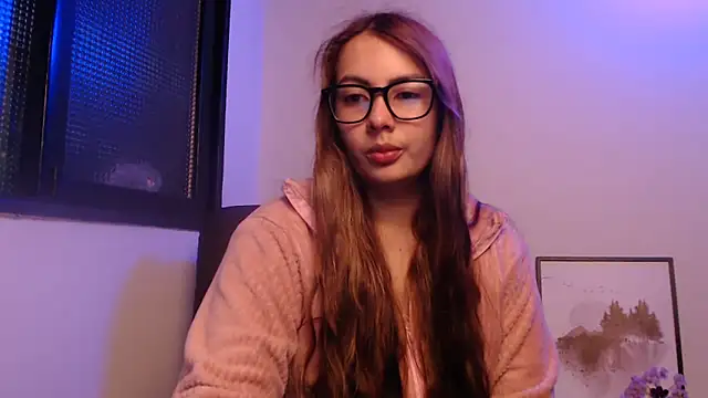 Snapshot of lalawhitte chatting on April 2026 10:33:01 AM lalawhitte online show from April 2026 10:33:01 AM
