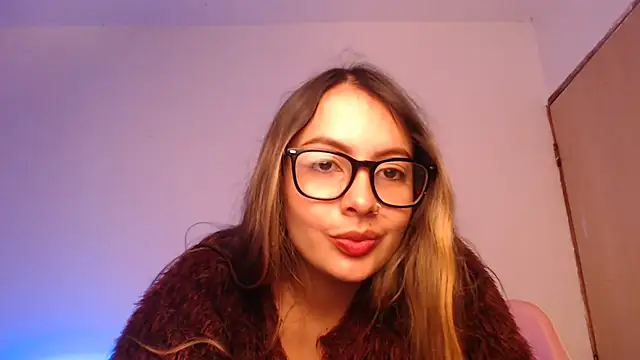 Snapshot of lalawhitte chatting on October 2025 11:53:01 AM lalawhitte online show from October 2025 11:53:01 AM