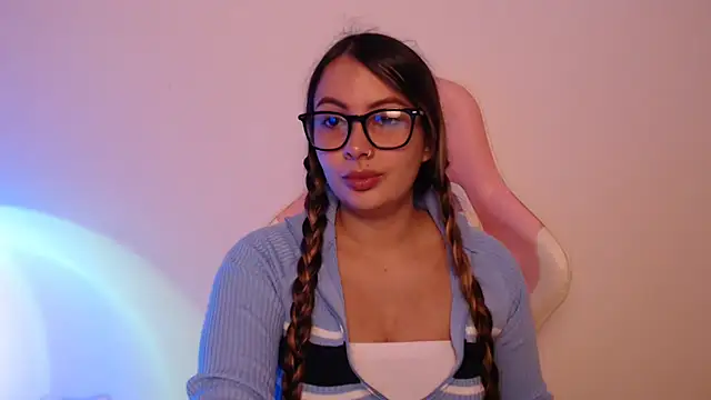 Snapshot of lalawhitte chatting on November 2025 02:17:02 PM lalawhitte online show from November 2025 02:17:02 PM