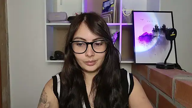 Snapshot of lalawhitte chatting on June 2026 03:23:01 PM lalawhitte online show from June 2026 03:23:01 PM