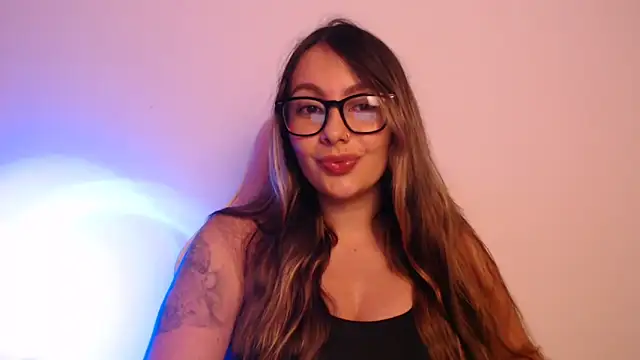 Snapshot of lalawhitte chatting on December 2025 08:36:01 PM lalawhitte online show from December 2025 08:36:01 PM