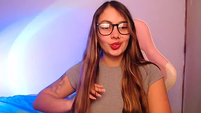 lalawhitte online show from October 2025 08:43:01 PM