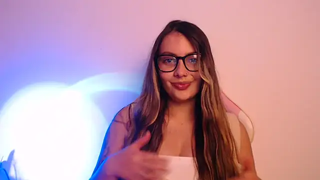 Snapshot of lalawhitte chatting on December 2025 10:36:01 PM lalawhitte online show from December 2025 10:36:01 PM