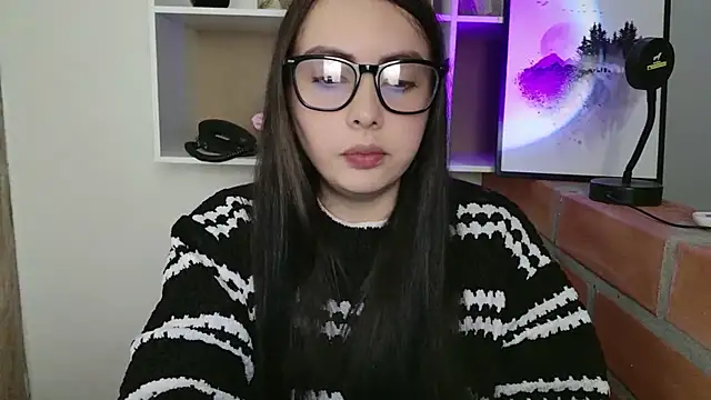Snapshot of lalawhitte chatting on May 2026 06:29:01 PM lalawhitte online show from May 2026 06:29:01 PM