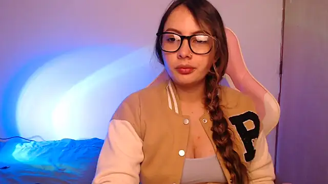 Snapshot of lalawhitte chatting on November 2025 02:11:01 PM lalawhitte online show from November 2025 02:11:01 PM