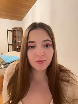 Kamilla Loop online show from January 2025 09:25:01 PM