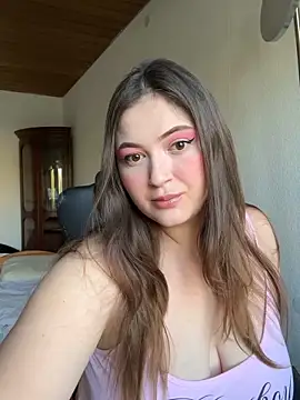 Snapshot of Kamilla_Loop chatting on May 2026 04:34:01 AM Kamilla Loop online show from May 2026 04:34:01 AM