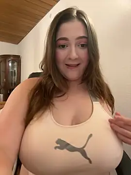 Kamilla Loop online show from September 2025 09:58:01 PM