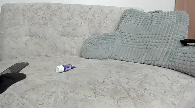 alexandra fiore online show from March 2025 05:45:02 AM