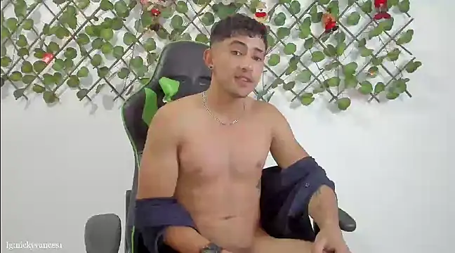 nicky vances online show from December 2024 10:01:02 PM