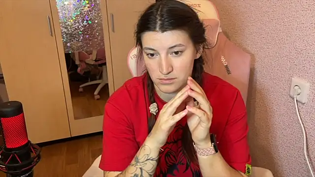 Katrin  kiss online show from February 2026 07:36:01 PM