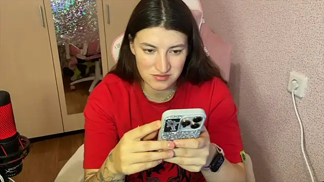 Katrin  kiss online show from February 2026 04:40:01 PM