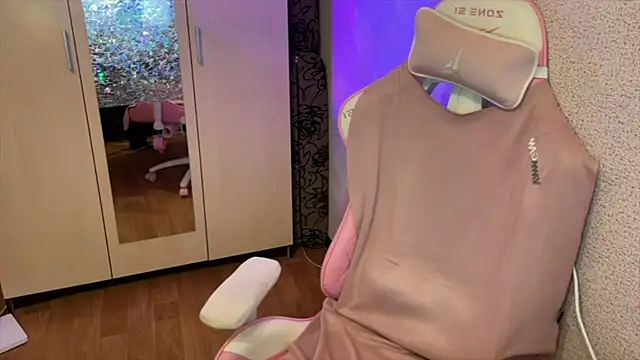 Katrin  kiss online show from February 2026 05:29:01 PM