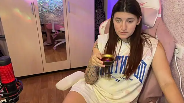 Katrin  kiss online show from February 2026 05:32:02 PM