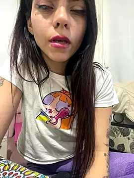 Snapshot of melisabunnny chatting on November 2025 02:32:02 AM melisabunnny online show from November 2025 02:32:02 AM