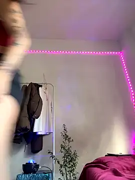 Snapshot of melisabunnny chatting on November 2025 11:36:02 AM melisabunnny online show from November 2025 11:36:02 AM