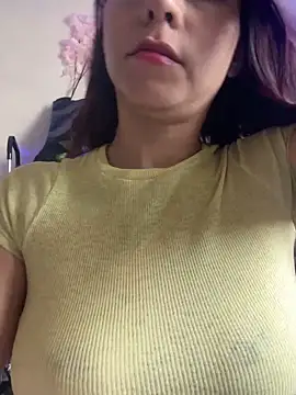 Snapshot of melisabunnny chatting on November 2025 11:54:01 AM melisabunnny online show from November 2025 11:54:01 AM