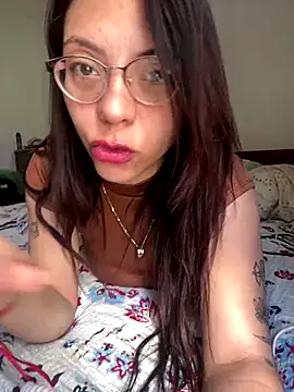 Snapshot of melisabunnny chatting on October 2025 12:28:01 PM melisabunnny online show from October 2025 12:28:01 PM