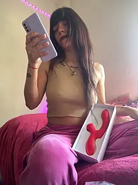 Snapshot of melisabunnny chatting on October 2025 12:02:01 PM melisabunnny online show from October 2025 12:02:01 PM