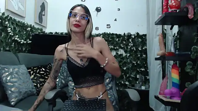 natasha squirt28 online show from May 2026 12:43:02 AM