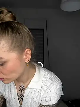 Goldloeckchen159 online show from April 2026 04:41:01 PM