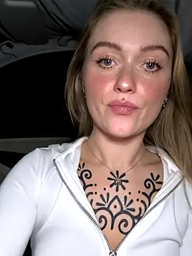 Goldloeckchen159 online show from November 2025 09:04:02 PM