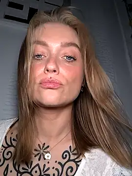 Goldloeckchen159 online show from May 2026 05:57:01 PM