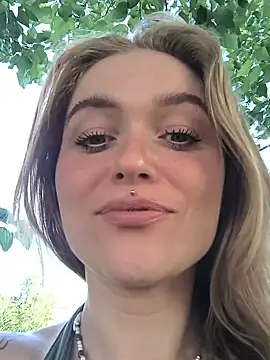 Goldloeckchen159 online show from June 2026 04:08:02 PM