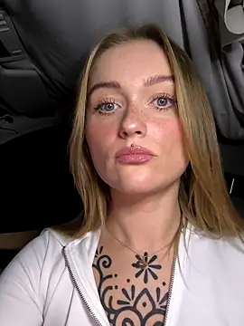 Goldloeckchen159 online show from November 2025 04:41:02 PM