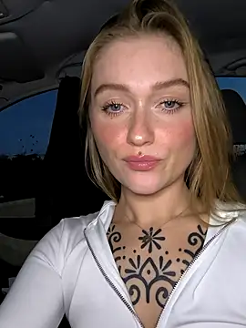 Goldloeckchen159 online show from December 2025 03:46:02 PM