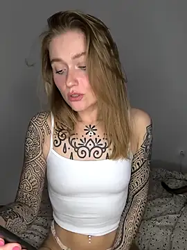 Goldloeckchen159 online show from March 2026 10:25:01 PM