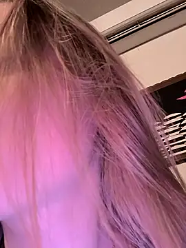 Goldloeckchen159 online show from December 2025 09:42:01 PM