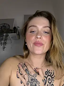 Goldloeckchen159 online show from October 2025 04:53:02 PM