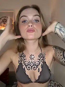 Goldloeckchen159 online show from October 2025 06:08:01 PM