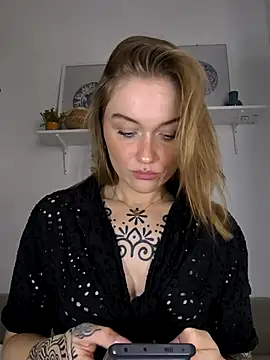 Goldloeckchen159 online show from October 2025 12:41:01 PM