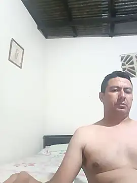 Snapshot of walwan85 chatting on December 2025 10:14:02 AM walwan85 online show from December 2025 10:14:02 AM