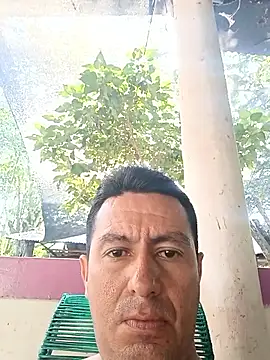 Snapshot of walwan85 chatting on December 2025 01:06:02 PM walwan85 online show from December 2025 01:06:02 PM