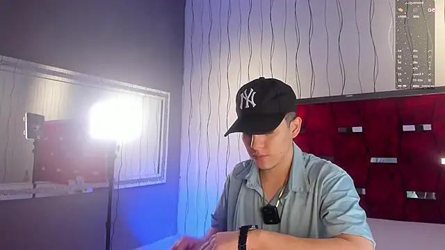 Brat  online show from October 2025 09:13:01 PM