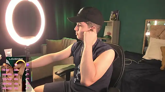 Brat  online show from September 2025 04:19:02 PM