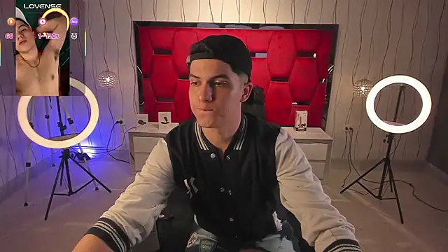 Brat  online show from December 2025 07:52:01 PM