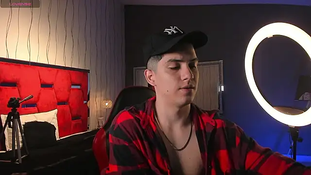 Brat  online show from March 2026 06:35:04 PM