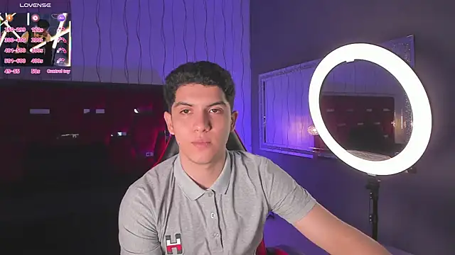 Snapshot of Brat_ chatting on January 2026 10:58:01 PM Brat online show from January 2026 10:58:01 PM