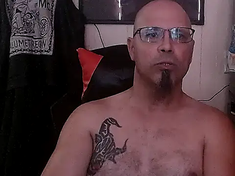 KrazyLegz online show from September 2025 05:57:03 PM